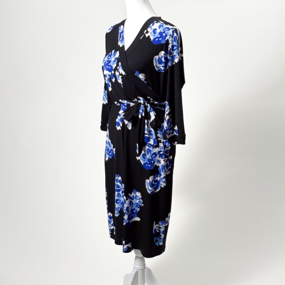 Covington Black & Blue Floral Tie Waist V-Neck Dress Medium Petite 🌸🖤💙 - Picture 2 of 15